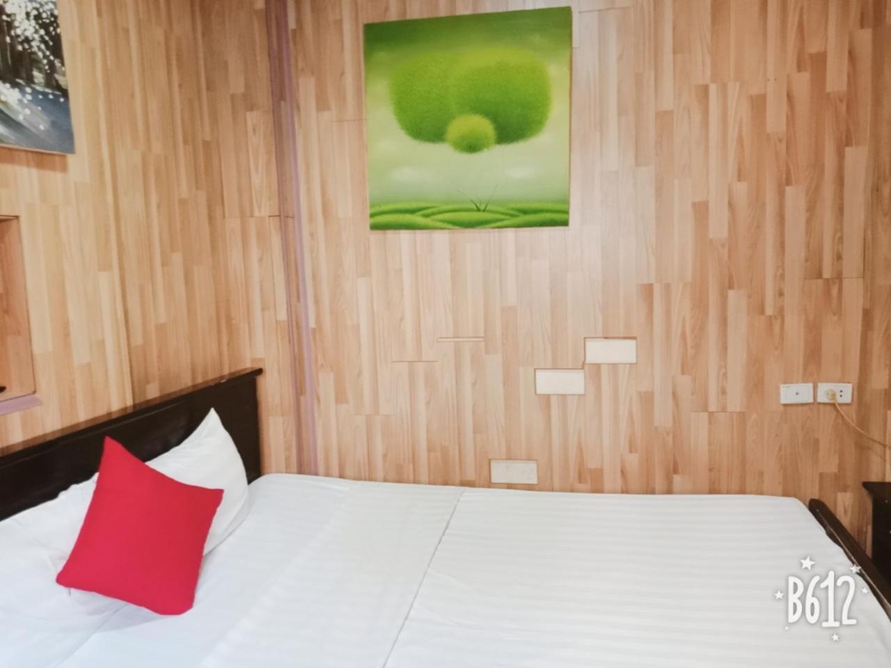 Hanoi Oriental Hotel Bagian luar foto